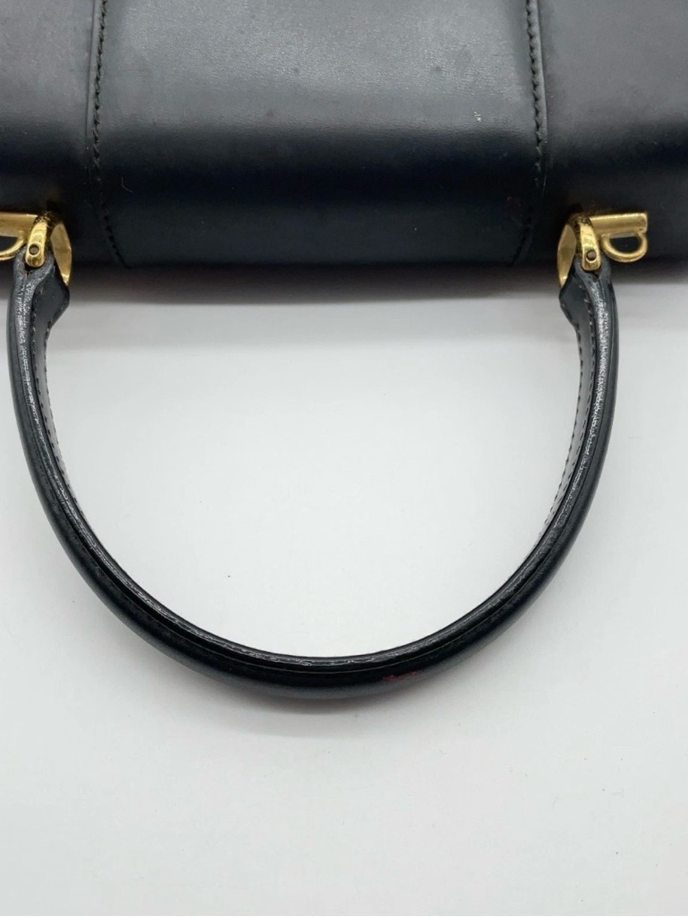 Authentic GUCCI Leather Black
2Way Handbag - Picture 4 of 14